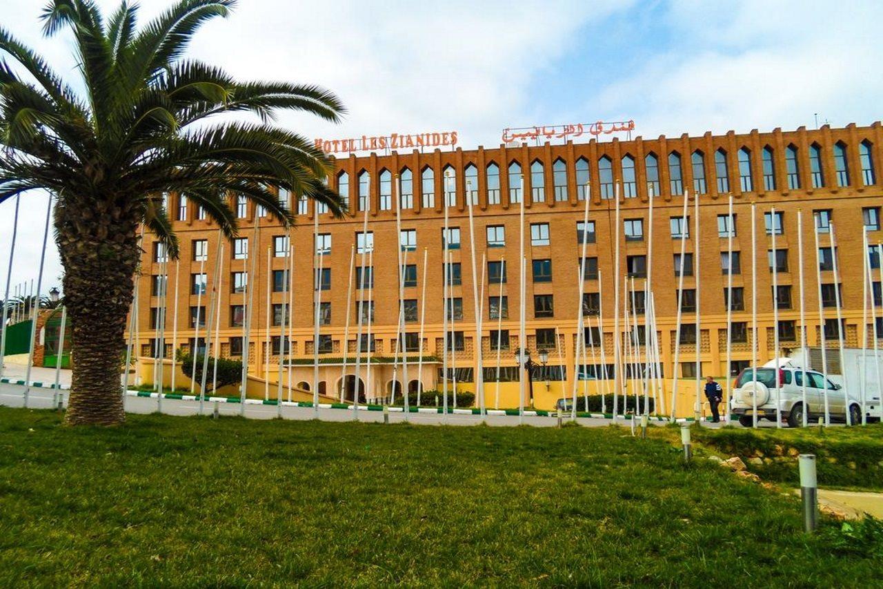 Hotel Les Zianides Tlemcen Esterno foto