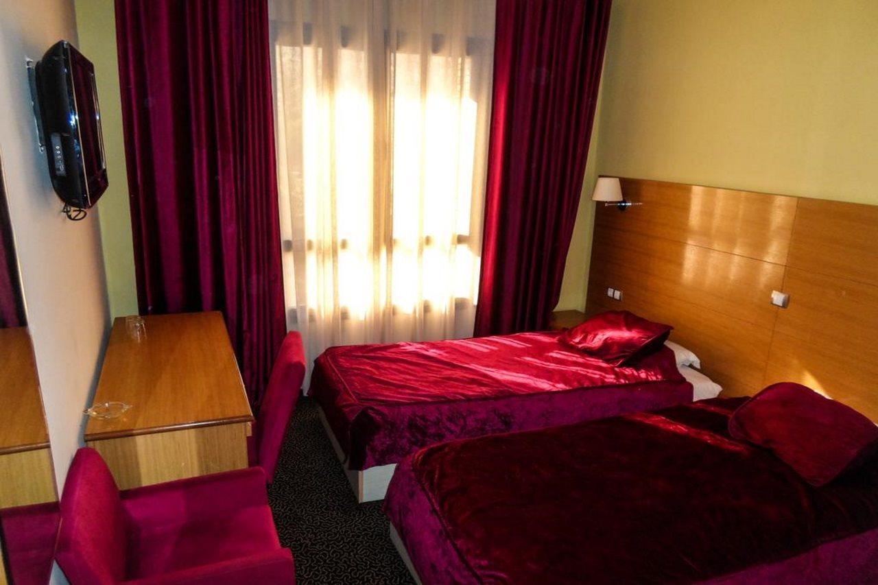 Hotel Les Zianides Tlemcen Esterno foto
