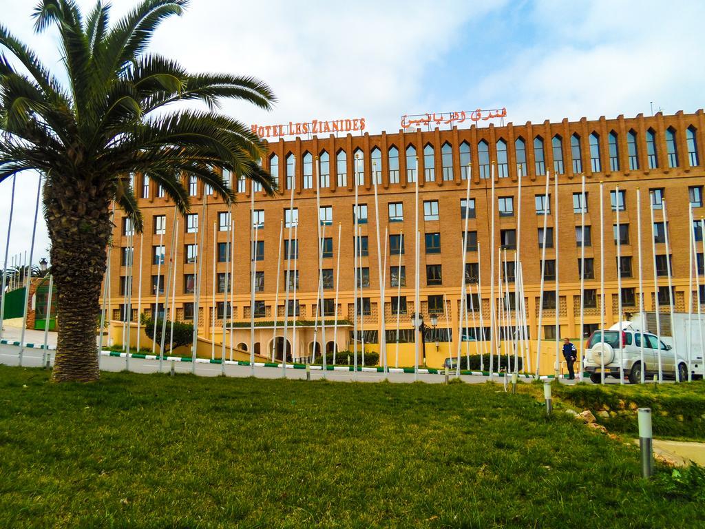 Hotel Les Zianides Tlemcen Esterno foto