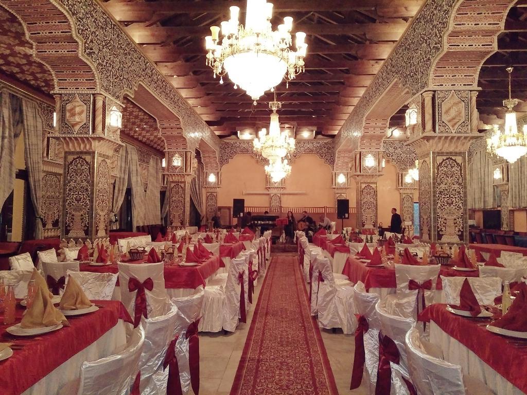 Hotel Les Zianides Tlemcen Esterno foto